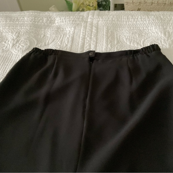 NYGARD COLLECTION, BLACK SKIRT, SIZE: 14 - Picture 3 of 10